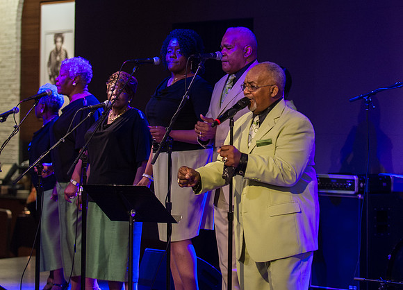 Gospel Persuaders-10.jpg